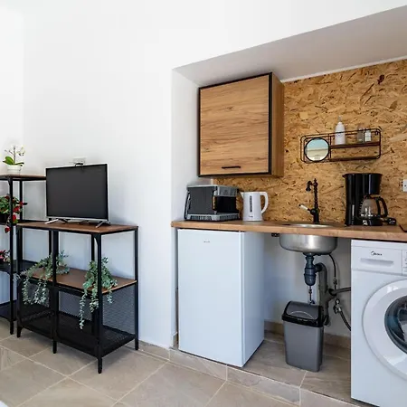 Апартаменты Mufasa In W/terrace