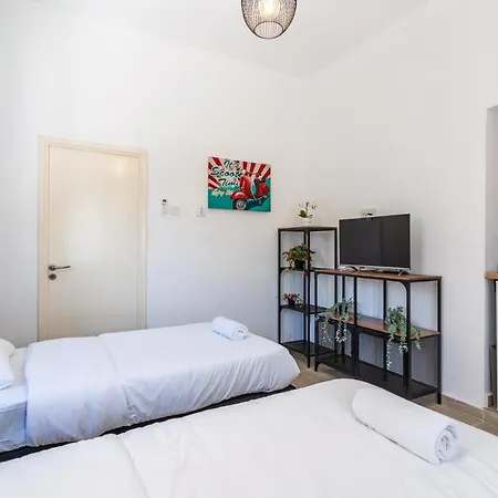 Mufasa In W/terrace Апартаменты